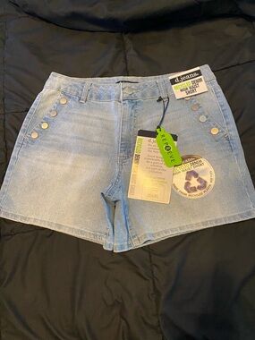 d. jeans Light Blue High-Waist Denim Shorts with Button Studs size 6